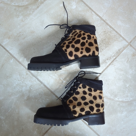 Rare! Stuart Weitzman Cheetah Leopard Ponyhair & Suede Combat Boots 6B - Picture 3 of 6